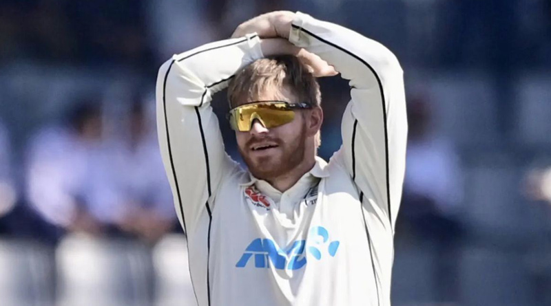 Glenn Phillips of New Zealand appeared to apply saliva on the ball twice । Sangbad Pratidin