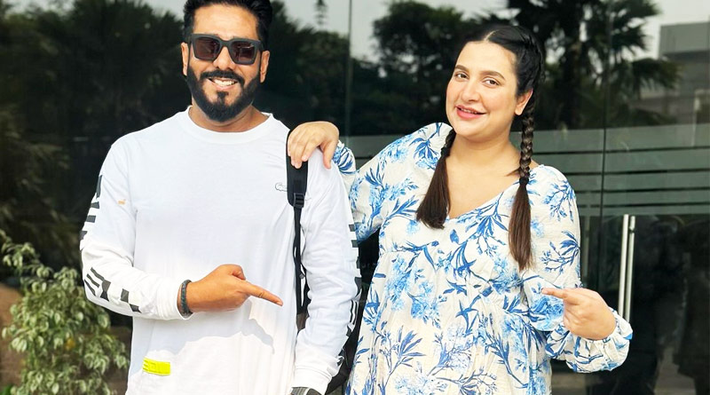 Subhashree Ganguly admitted to hospital for delivery, Raj shares picture | Sangbad Pratidin