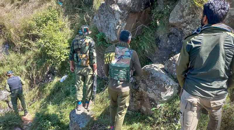 Two terrorists killed as Army foils infiltration bid in Uri। Sangbad Pratidin