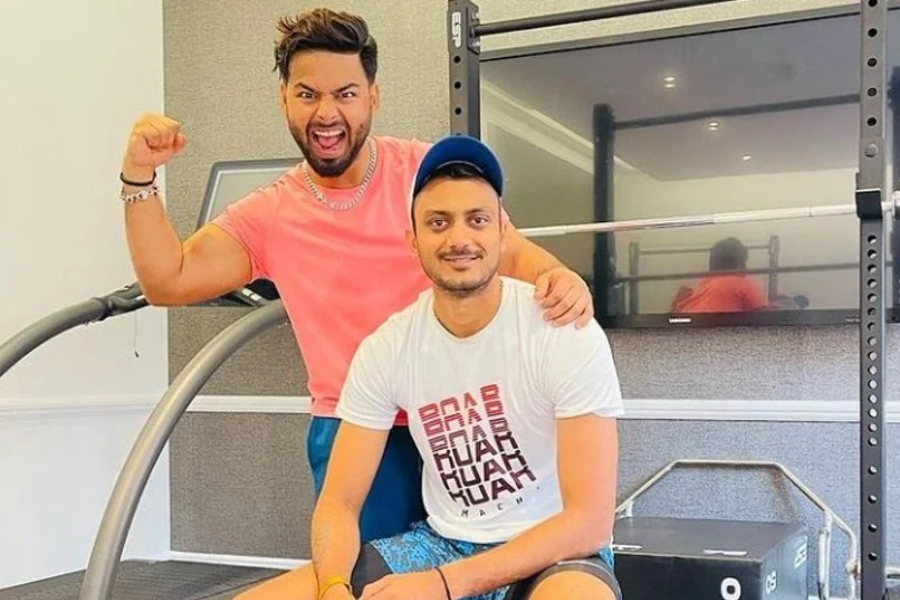 Axar Patel and Rishabh Pant 