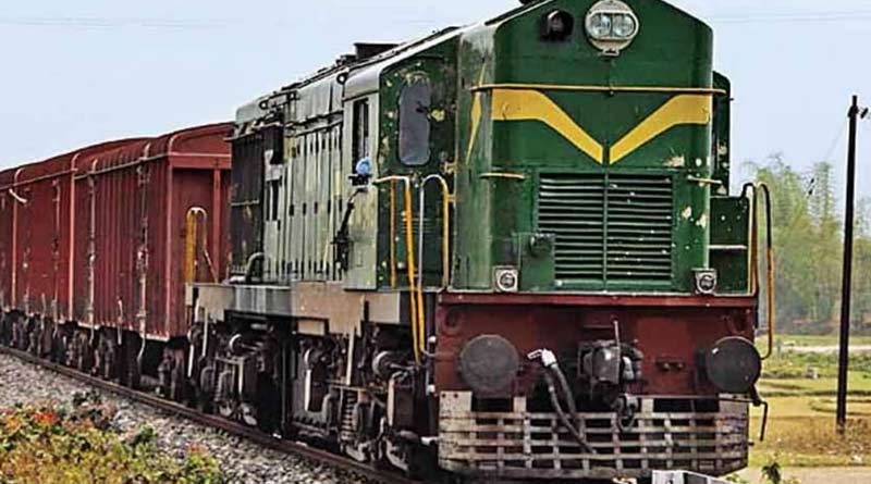 RPF worker died running over by goods train amidst thick fog at Rampurhat | Sangbad Pratidin