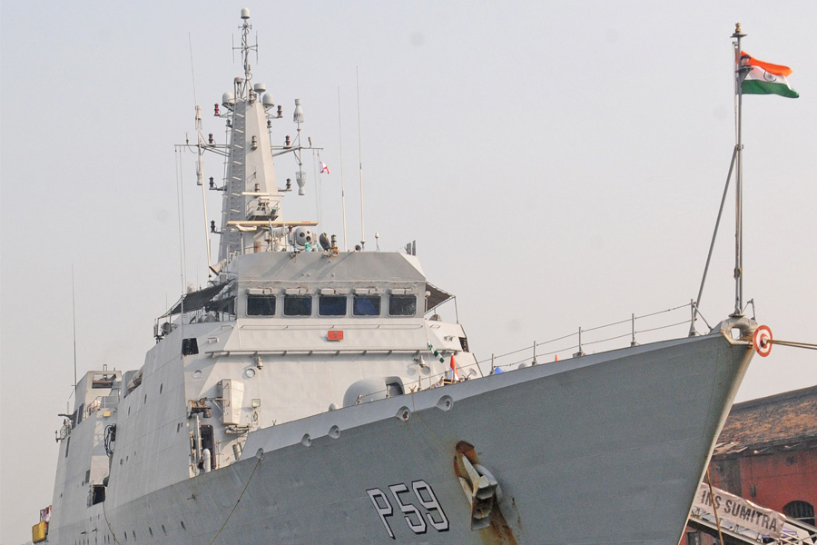 INS Sumitra at Kolkata Dock | Sangbad Pratidin