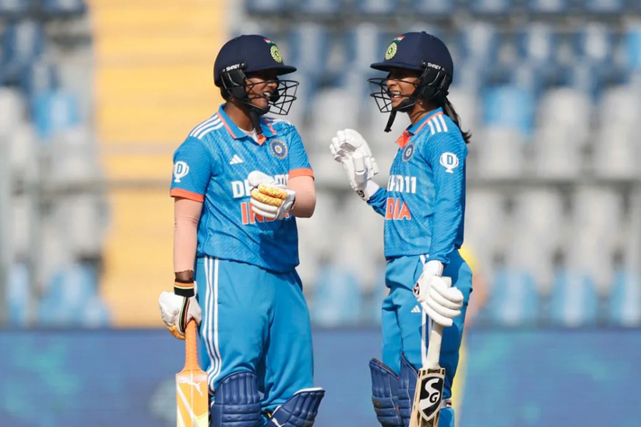 Australia Women team beats Indian Women team convincingly । Sangbad Pratidin