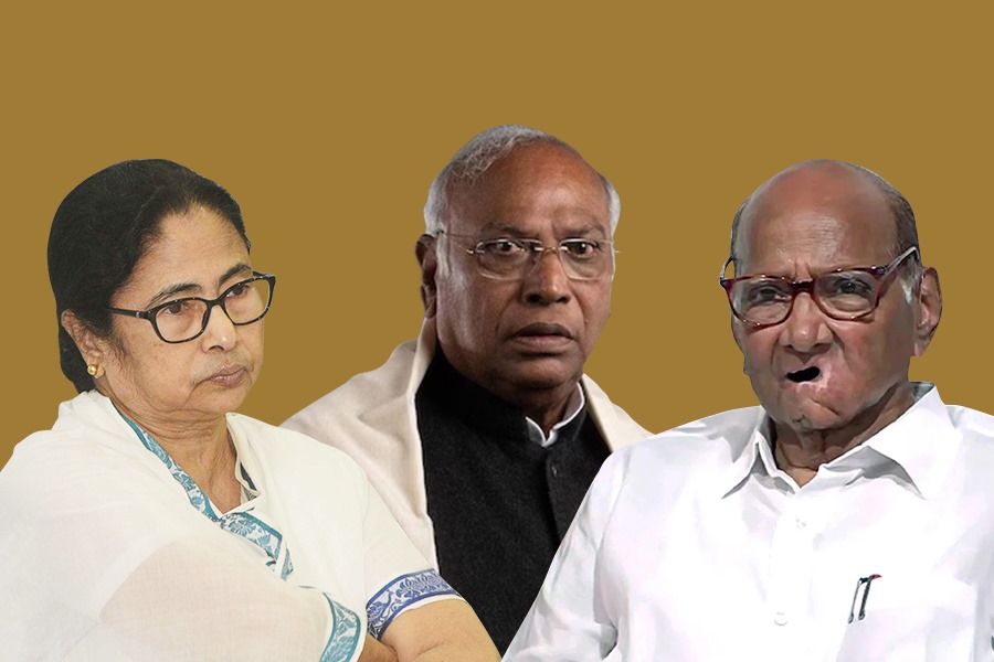 On INDIA bloc's PM face, Sharad Pawar says this | Sangbad Pratidin