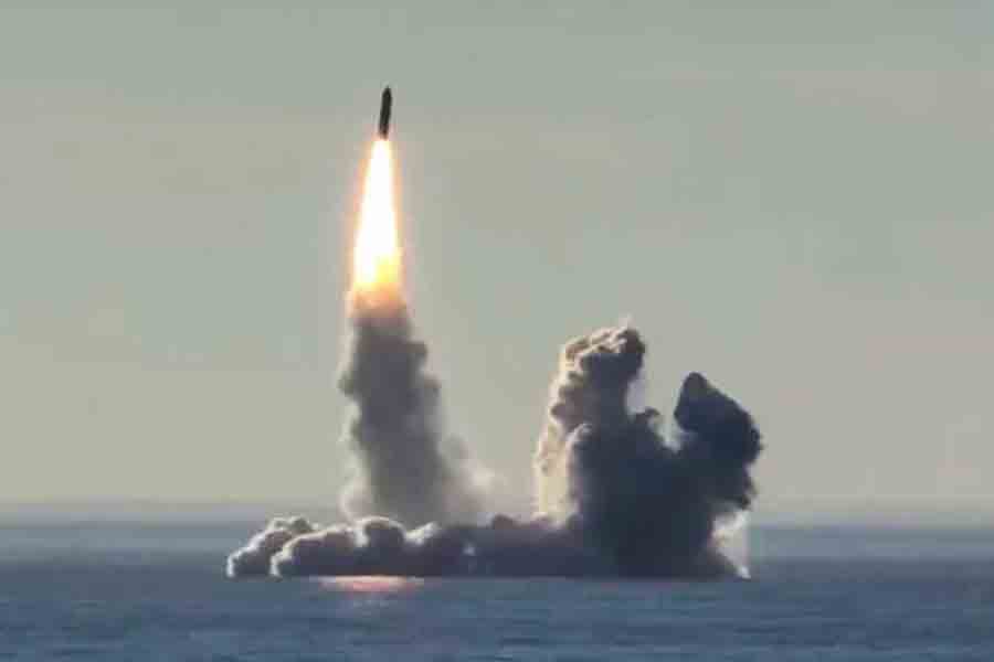 America Shoots Down Houthi Anti-Ship Missiles | Sangbad Pratidin