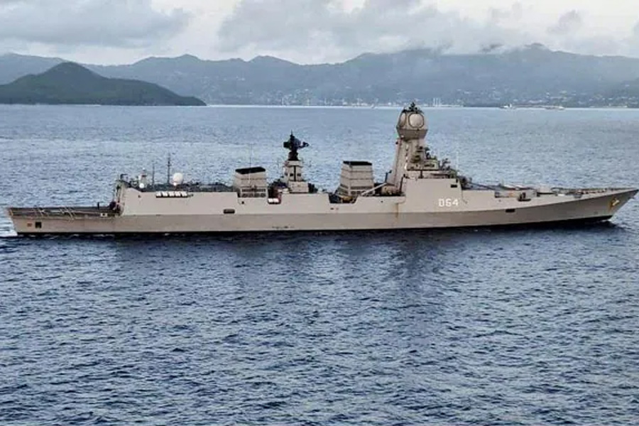 India Navy Deploys 3 Warships To Counter Attacks In Arabian Sea | Sangbad Pratidin