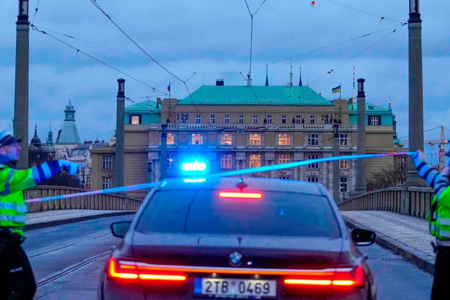 15 killed in Prague university after gunman attack | Sangbad Pratidin