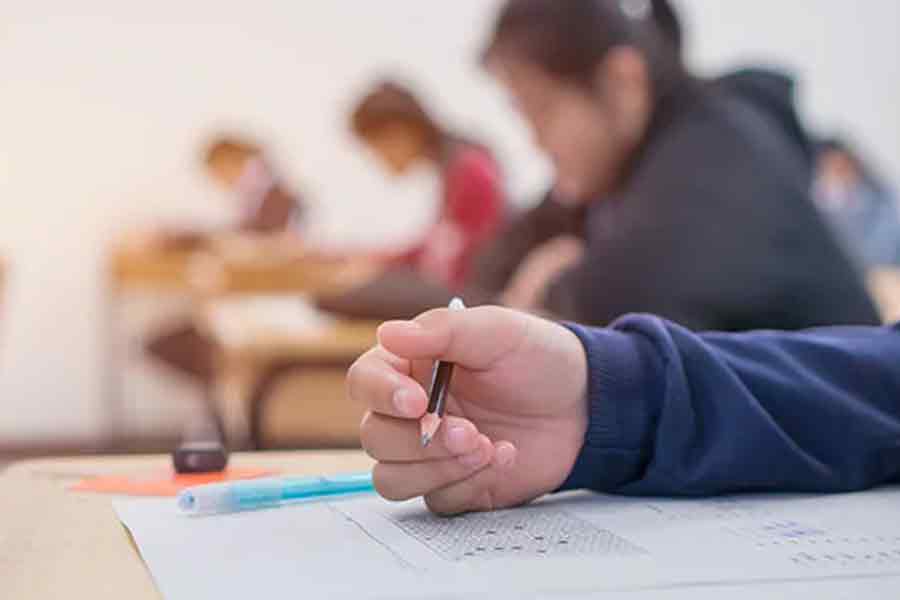 Joint Entrance Exam Board reduced registration fee for transgender | Sangbad Pratidin