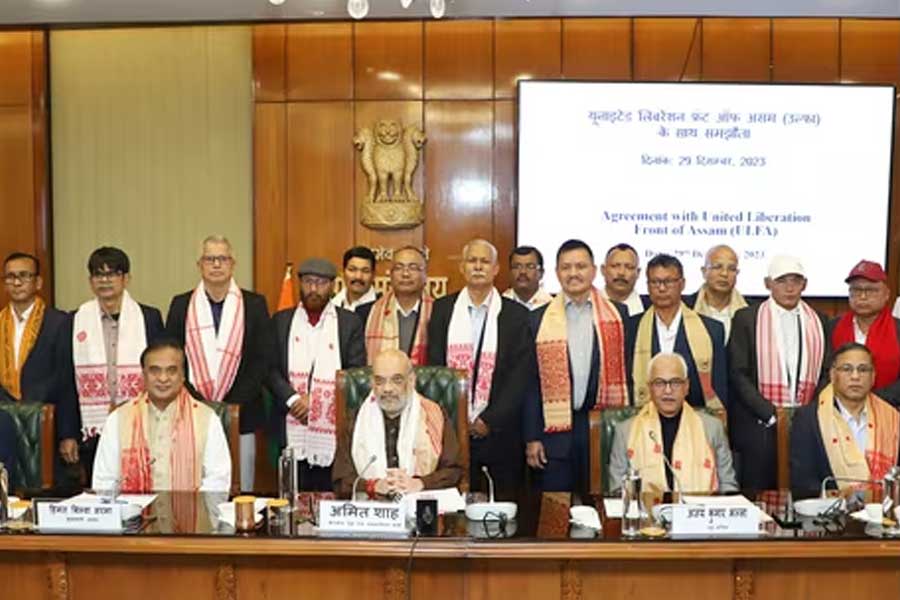Will peac deal wil ULFA bring peace in Assam | Sangbad Pratidin