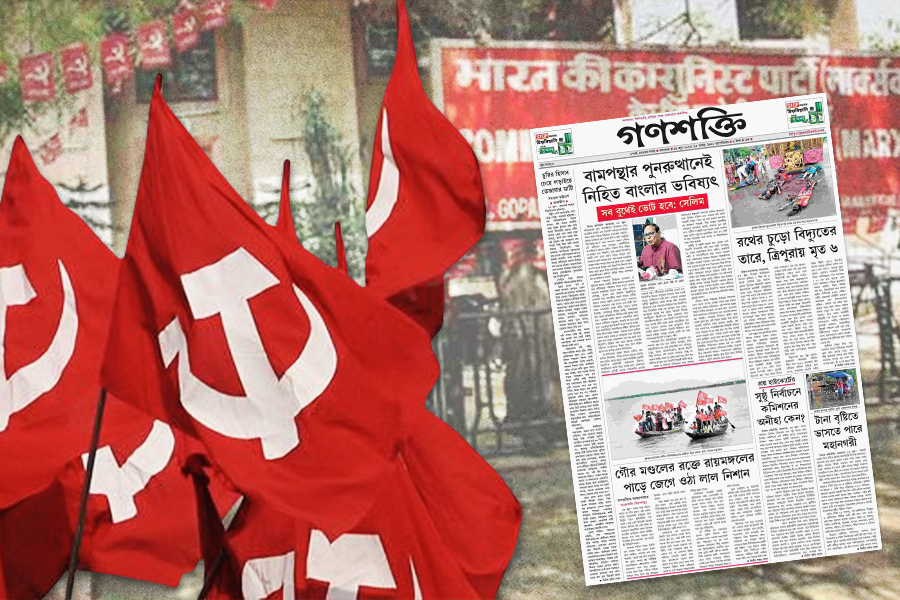 Large number of party members refuse to buy Ganashakti, says CPIM। Sangbad Pratidin