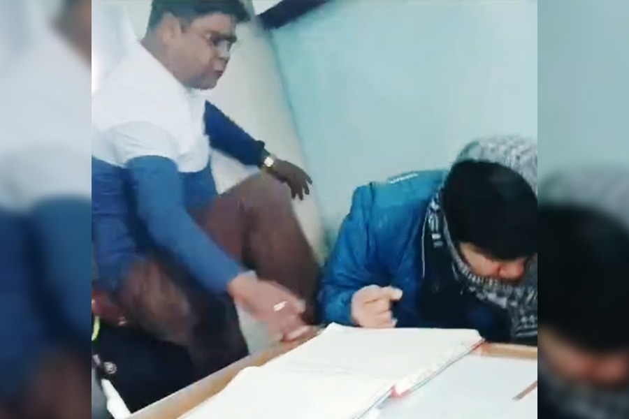 Chaos at Narendrapur school: two more arrested including member of the board | Sangbad Pratidin
