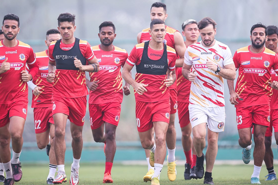 Kalinga Super Cup: East Bengal wants to win against Mohunbagan to qualify in Super Cup knock out। SangbadPratidin