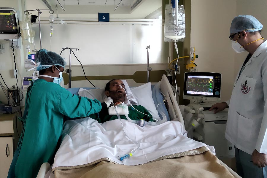 Hospitals cannot admit critically ill patients in ICU if they or kin refuse, Modi Govt guidelines | Sangbad Pratidin