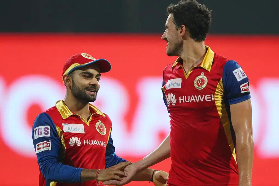 Virat Kohli and Mitchell Starc