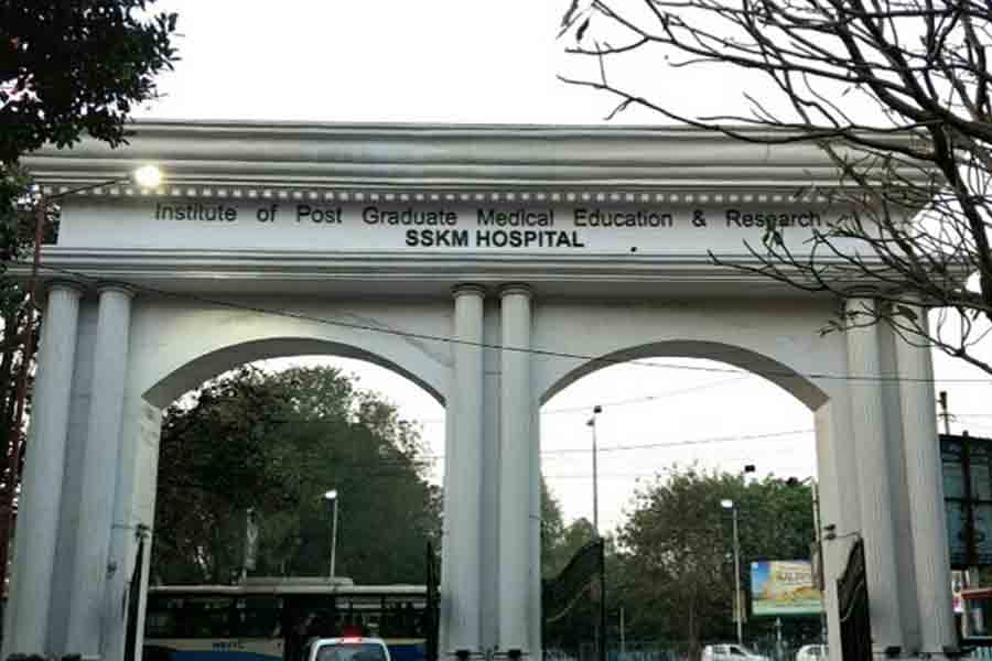 Bomb Threat at SSKM Hospital and other places, Kolkata police starts investigation