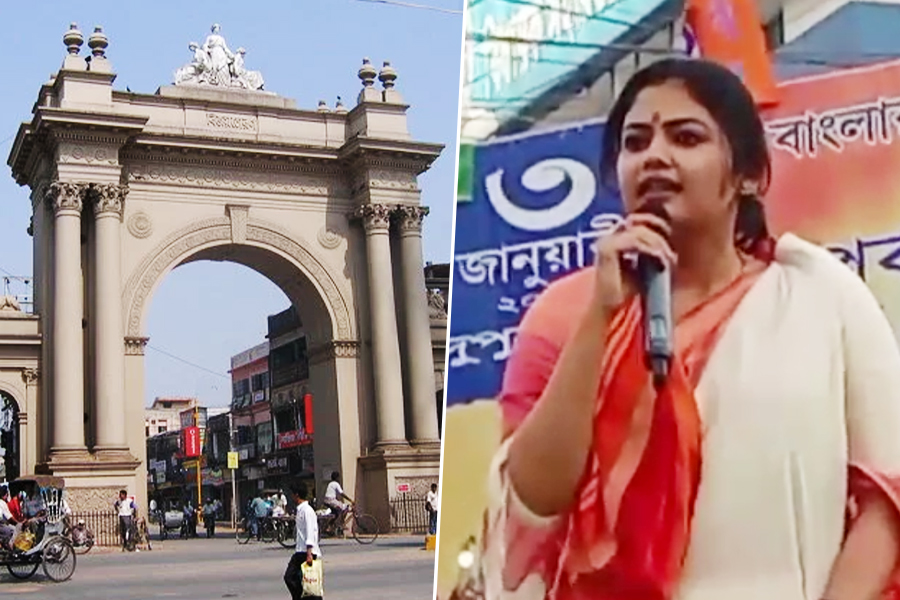 Saayoni Ghosh made controversial remark on Curzon Gate । Sangbad Pratidin