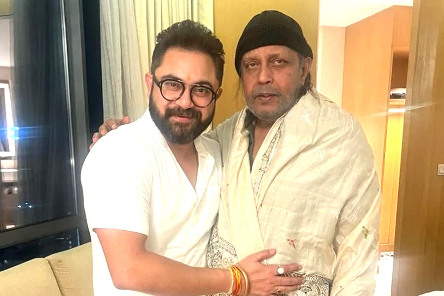 Soham Chakraborty meets Mithun Chakraborty for Shastri | Sangbad Pratidin
