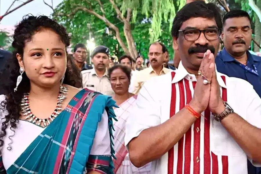 Hemant Soren's Wife May Be Named Chief Minister If He's Arrested | Sangbad Pratidin