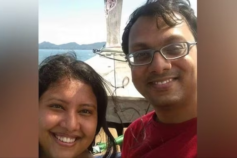 CEO sought Rs 2.5 lakh maintenance from estranged husband | Sangbad Pratidin