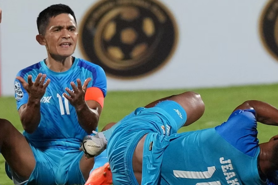 AFC Asian Cup: Uzbekistan thrash India by 3-0 goal in the AFC Asian Cup। Sangbad Pratidin