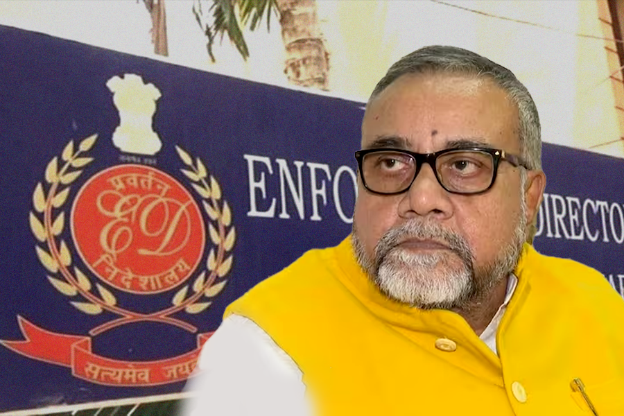 'No chance to be involved in any corruption', says Tapas Roy after prolong interrogation by ED | Sangbad Pratidin