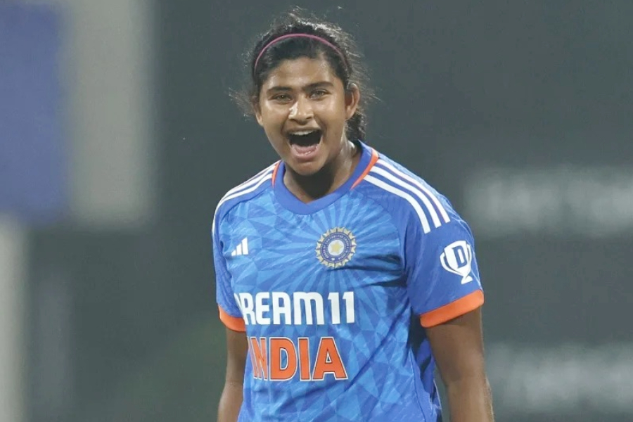 INDW vs AUSW: Jhulan Goswami’s advice worked wonders for young Titas Sadhu। Sangbad Pratidin