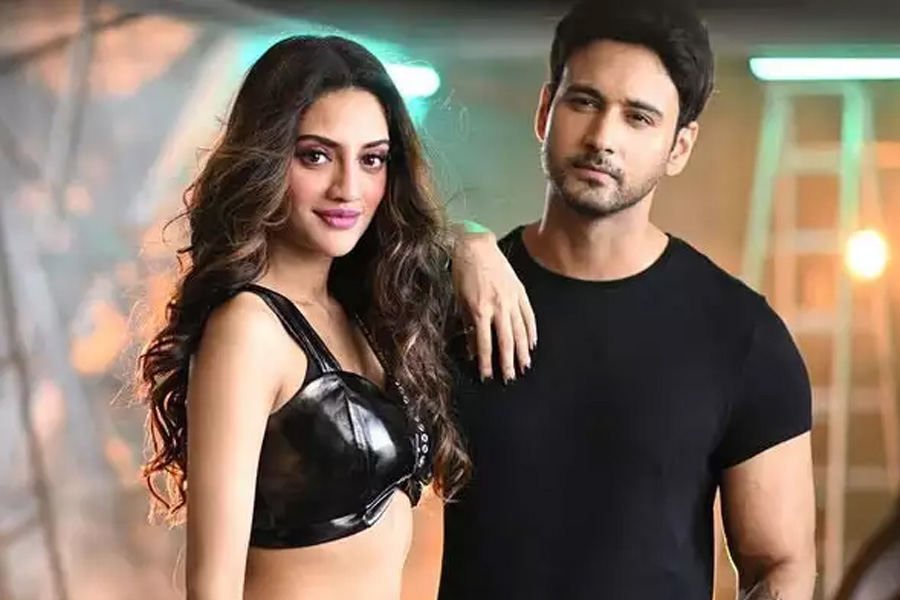 Nusrat Jahan Yash Dasgupta Shares mental Movie Trailer| Sangbad Pratidin