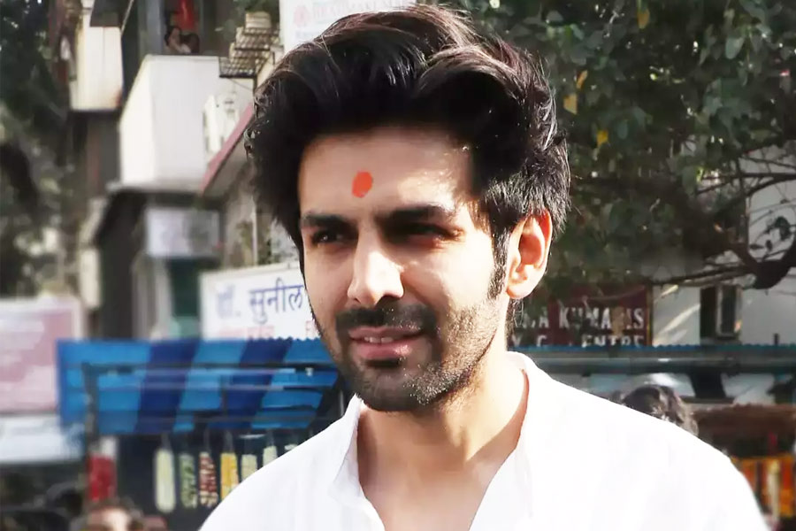 Kartik Aaryan extended help to bodyguard who met accident | Sangbad Pratidin