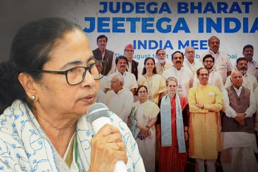 Mamata Banerjee calls to fight alone in Bengal if not given enough importance into INDIA Alliance | Sangbad Pratidin
