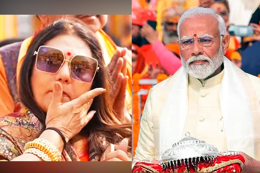 Sita aka Dipika Chikhlia BREAKS Down in Ram Mandir, Modi Shares Video | Sangbad Pratidin