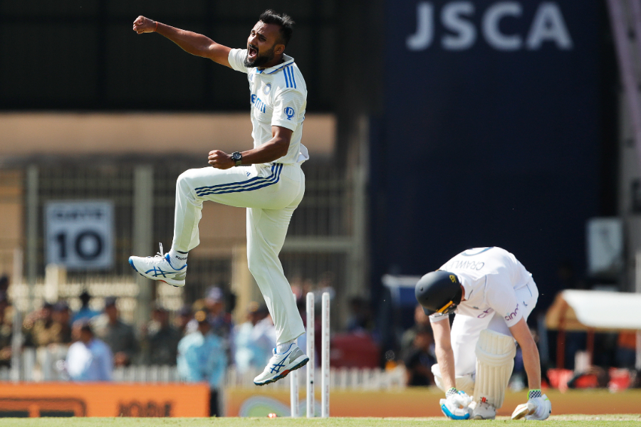 Consistent Bengal pacer Akash Deep bowled exceptionally well debut for Team India against England। Sangbad Pratidin