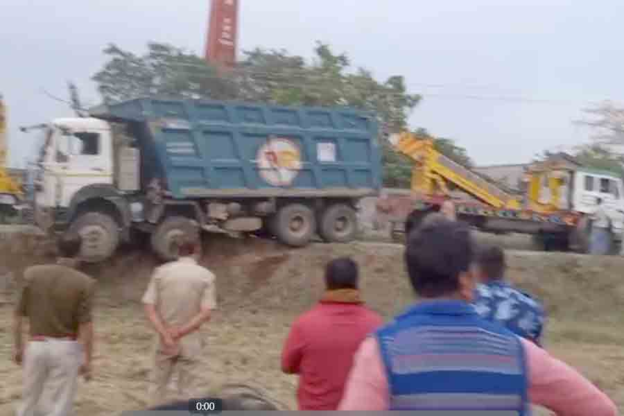 2 teenager died in an accident in Purba Bardhaman | Sangbad Pratidin