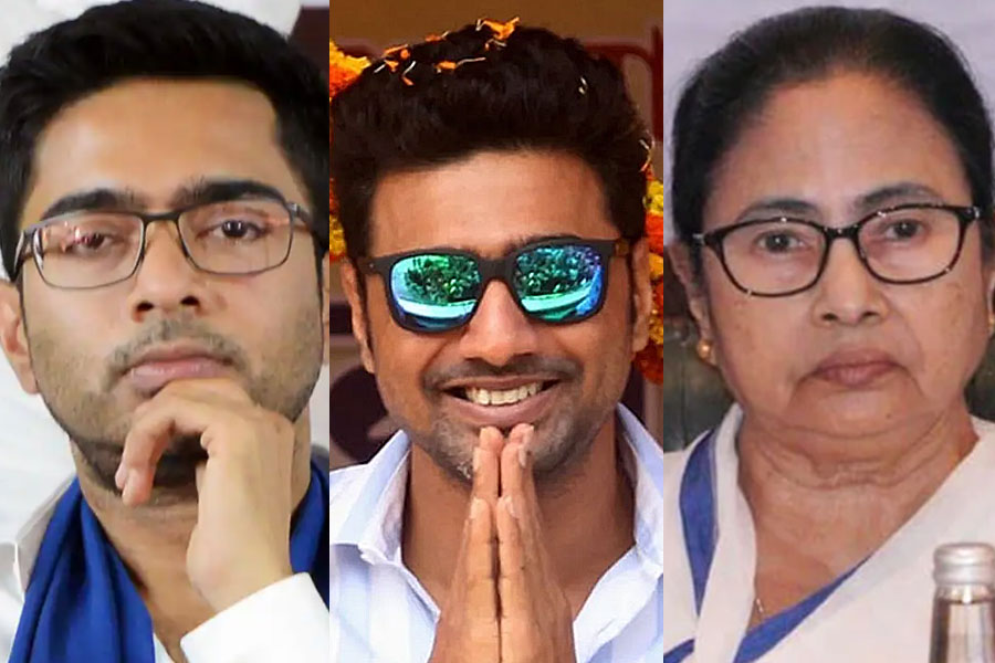 TMC MP Dev likely to contest in Lok Sabha Election 2024 after meeting with Mamata Banerjee Abhishek Banerjee | Sangbad Pratidin