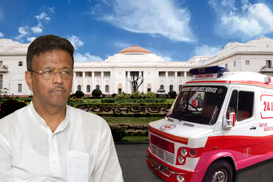 Firhad Hakim will attend assembly with special ambulance with full medical support | Sangbad Pratidin
