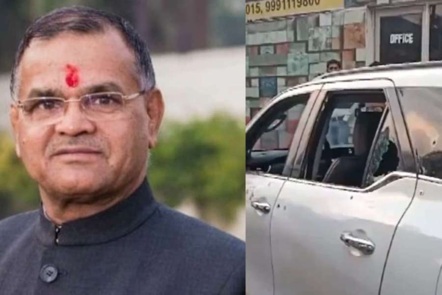INLD Chief of Haryna Nafe Singh Rathee told CM Khattar and Police about death threat six months ago, claims Abhay Chautala | Sangbad Pratidin