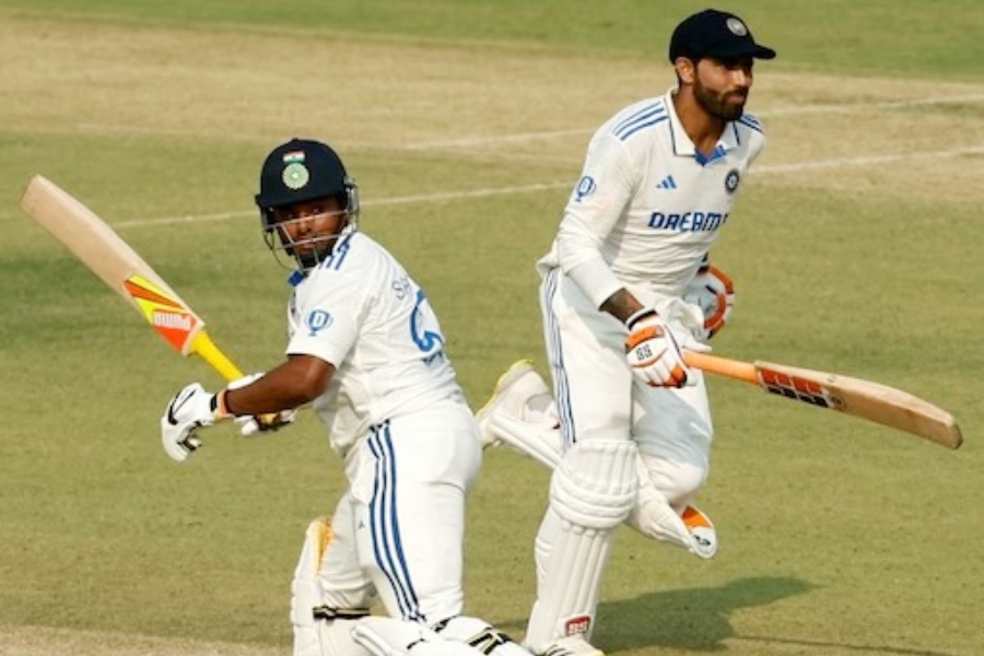 IND vs ENG: Sarfaraz Khan thanks Ravindra Jadeja for guidance on Test debut despite late run out। Sangbad Pratidin