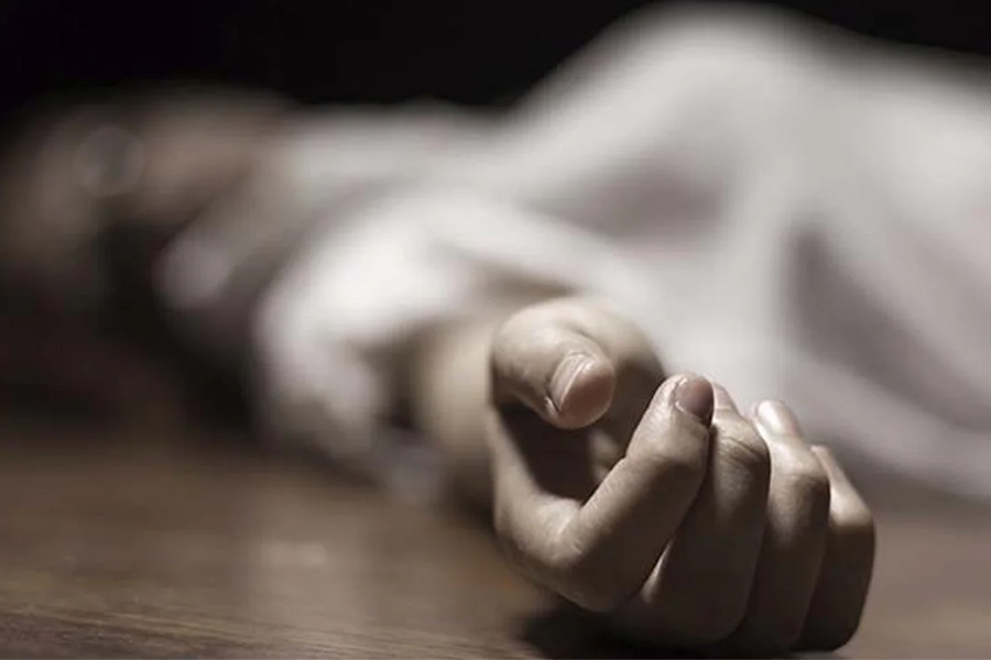 Kerala Couple Die By Suicide After Daughter Elopes With Lover | Sangbad Pratidin