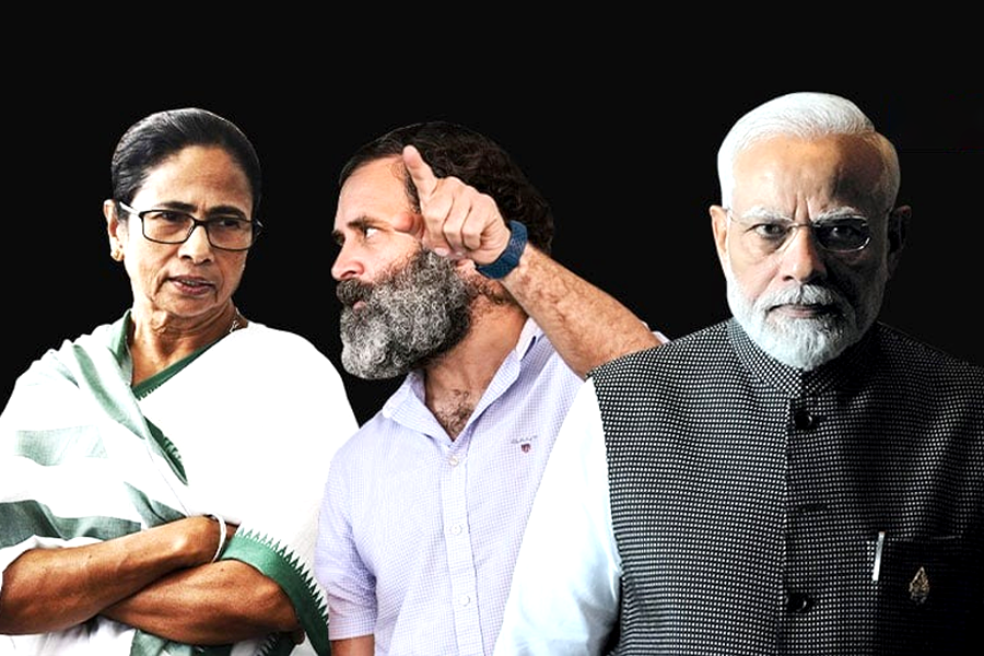 PM Modi takes Mamata Banerjee's comment to slam Congress | Sangbad Pratidin