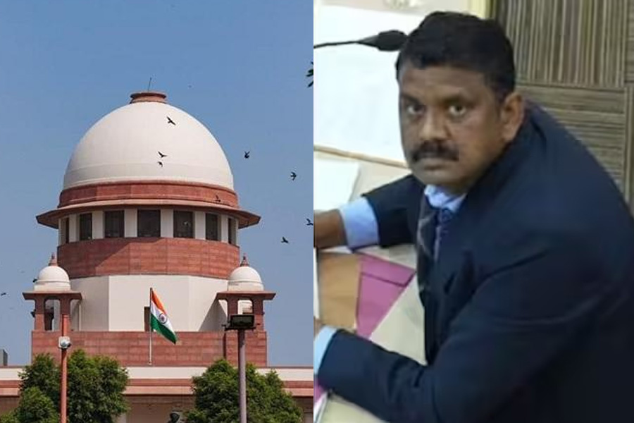 Supreme Court Says that Chandigarh Poll Officer Must Be Prosecuted | Sangbad Pratidin