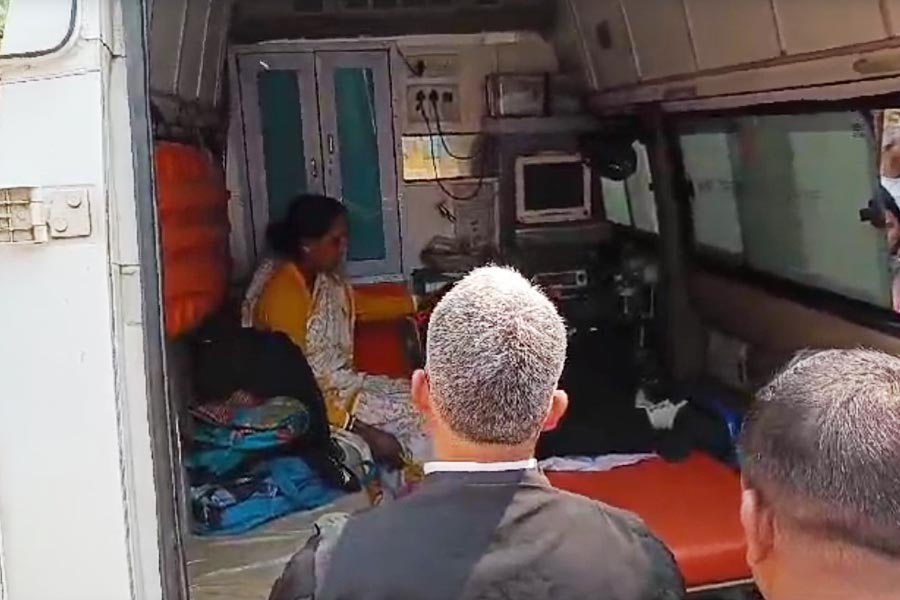 Silda EFR camp attack Case: Judge came out from court to pronounce verdict | Sangbad Pratidin