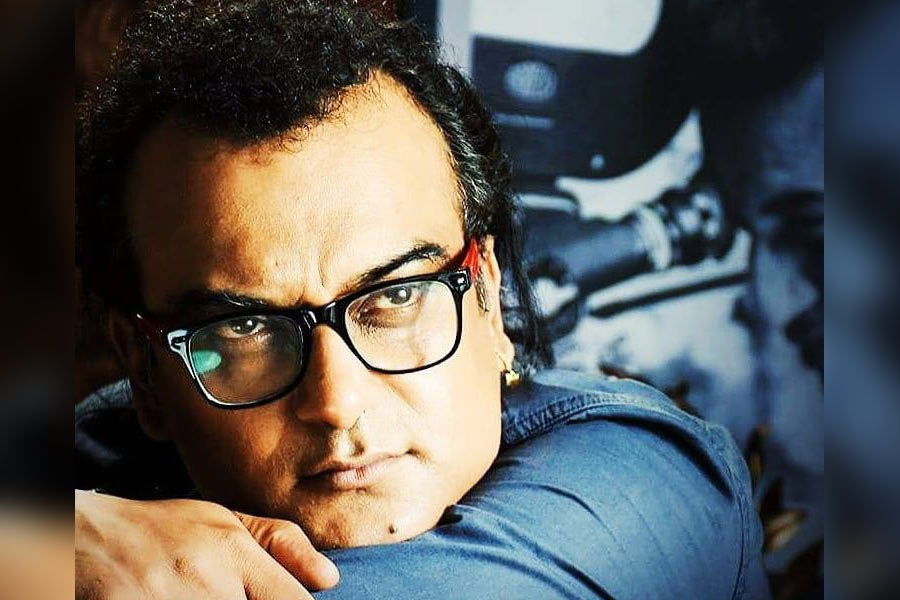Sujan Mukherjee on stage drama instruction mail | Sangbad Pratidin