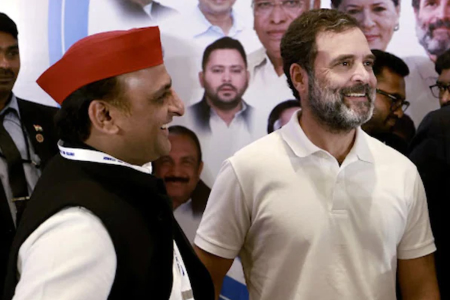 Seat sharing at Uttar Pradesh almost finalized between Congress and Samajwadi Party | Sangbad Pratidin