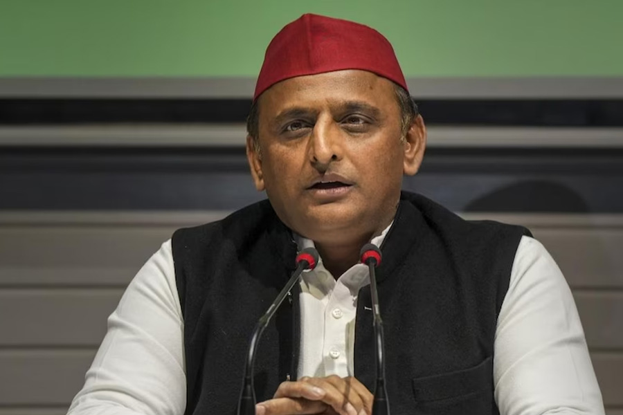 Ayodhya gangrape: Row erupts over Akhilesh Yadav's DNA test demand