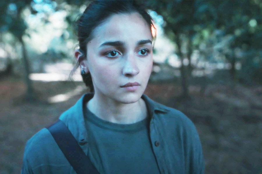 Alia Bhatt Investigates Killing Of An Elephant In Poacher Awareness Clip | Sangbad Pratidin