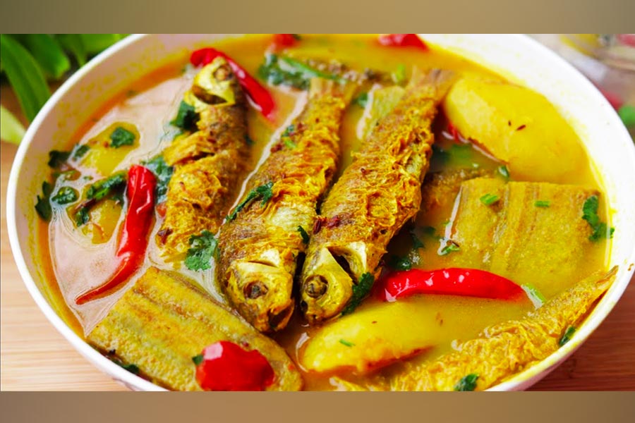Easy recipe of fish with veggies for indigestion problem | Sangbad Pratidin