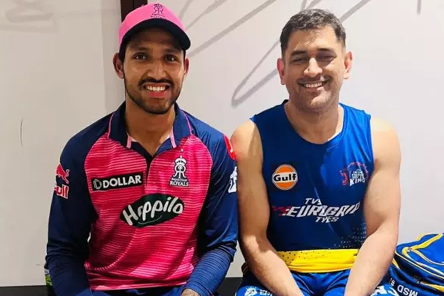 Dhruv Jurel wants to meet MS Dhoni during test in Ranchi | Sangbad Pratidin