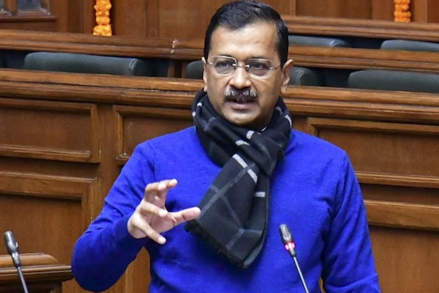 Arvind Kejriwal skips ED summon for sixth time, asks probe agency to wait for court order | Sangbad Pratidin