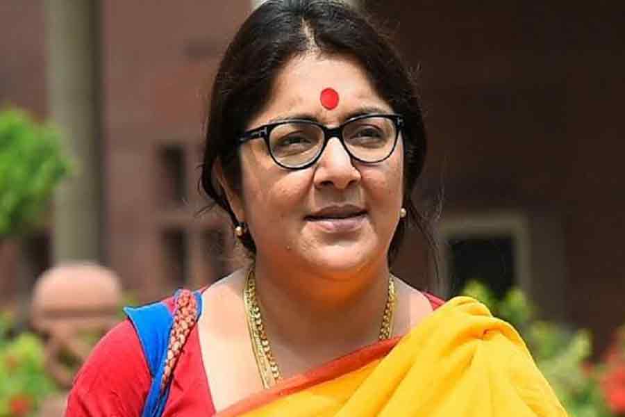 Locket Chatterjee wants to be candidate in Hooghly | Sangbad Pratidin