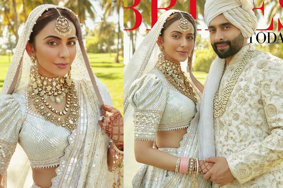 Rakul Preet Singh Wipes Away Tears, watch Jackky Bhagnani's wedding video | Sangbad Pratidin