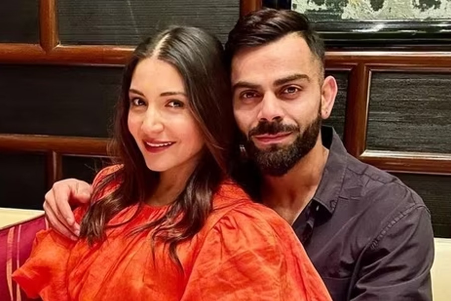 Virat Kohli's son reportedly broke social media record | Sangbad Pratidin
